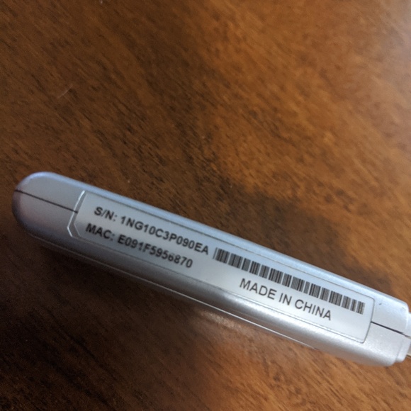 Netgear 802.11b/g Wireless Adapter/bundle - Picture 2 of 5